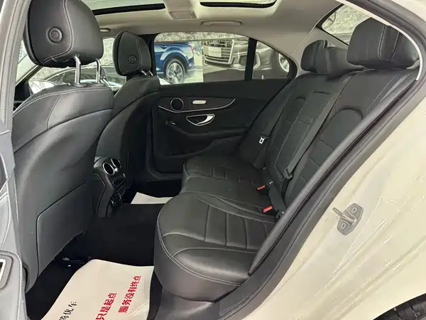 Mercedes-Benz C-Class 2019