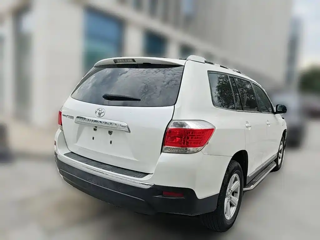 Toyota Highlander 2014 — фото 12