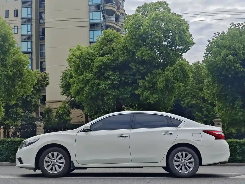 Nissan Teana 2018 — фото 4
