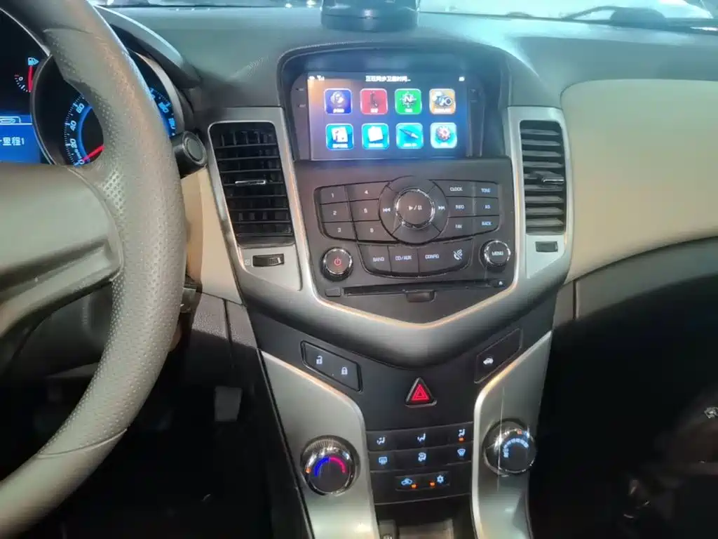 Chevrolet Cruze 2015 — фото 13