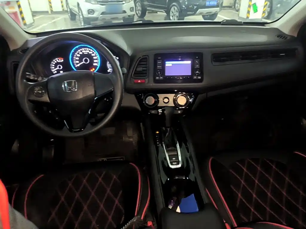Honda Vezel 2018 — фото 10