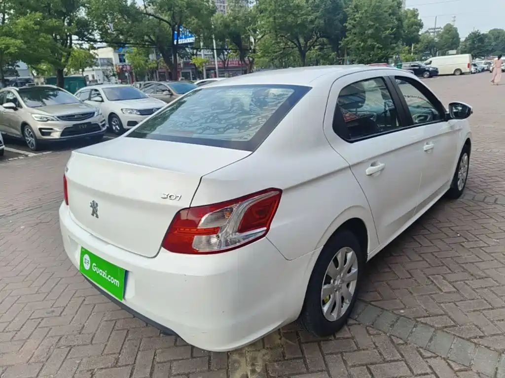 Peugeot 301 2014