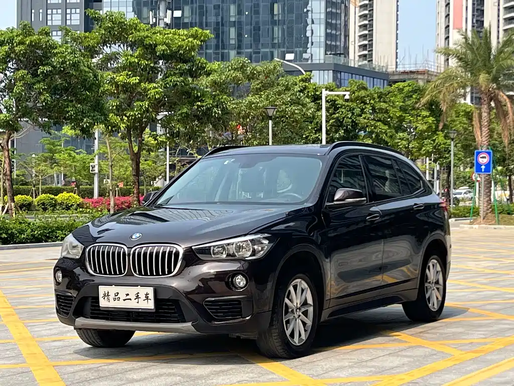 BMW X1 2018 — фото 1