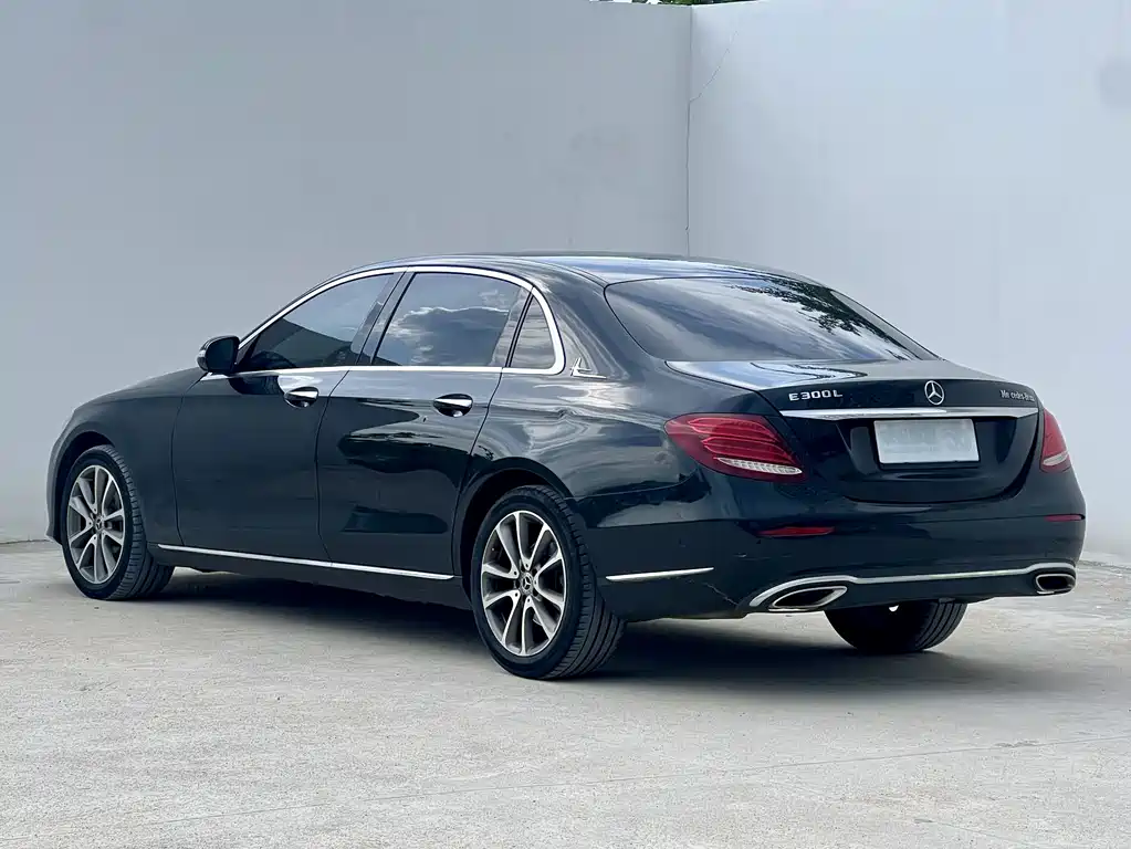 Mercedes-Benz E-Class 2018 — фото 3