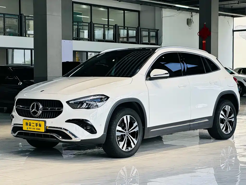 Mercedes-Benz GLA 2024 — фото 2