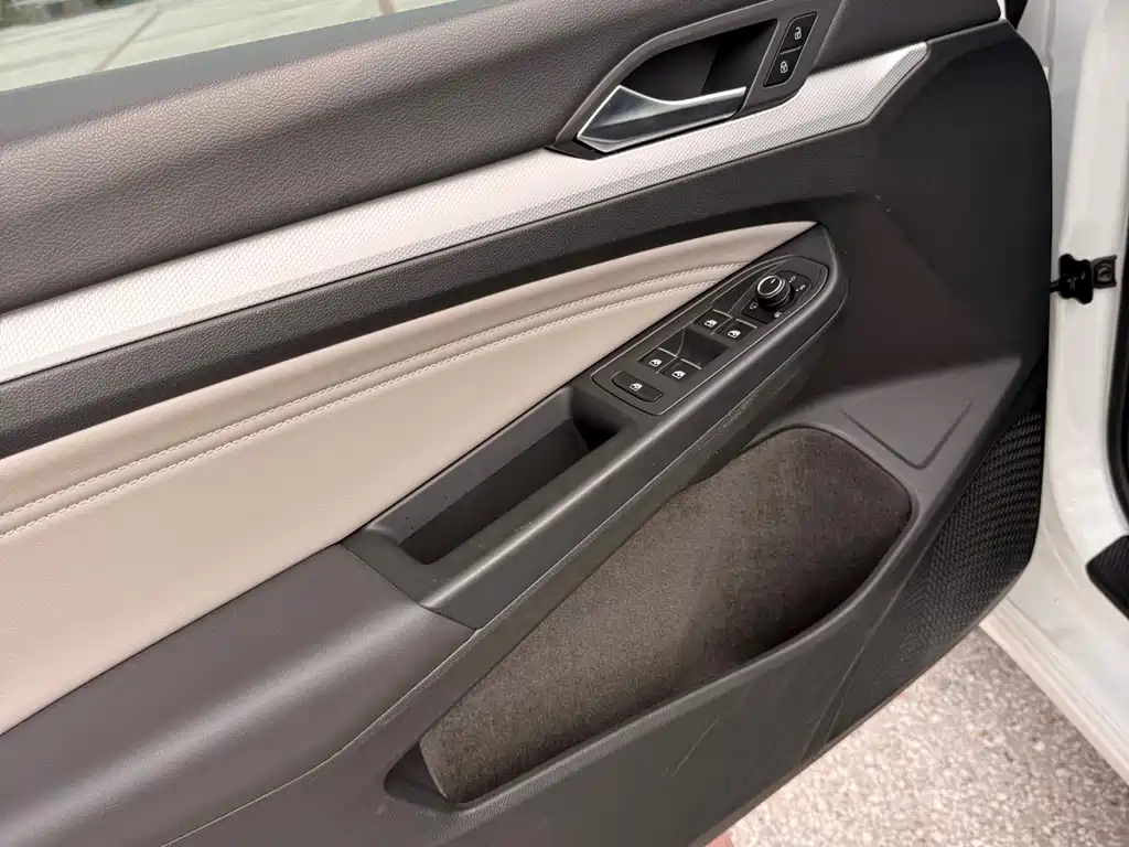 Volkswagen Golf 2020