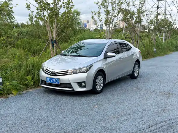 Toyota Corolla 2015