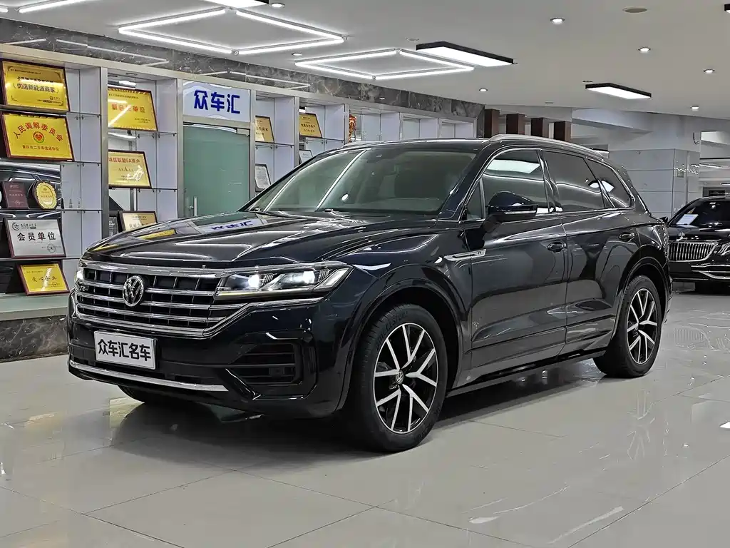 Volkswagen Touareg 2019 — фото 1