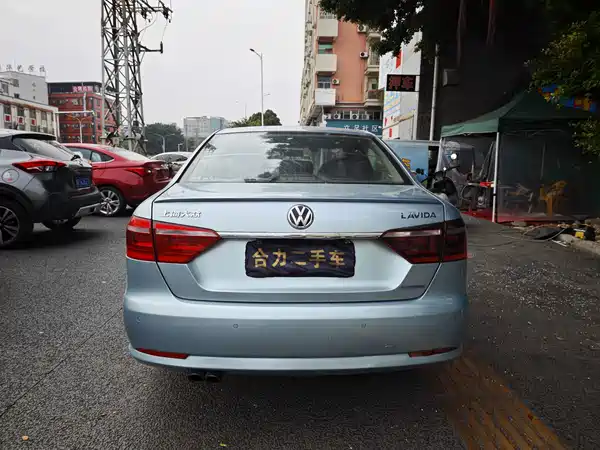 Volkswagen Lavida 2014