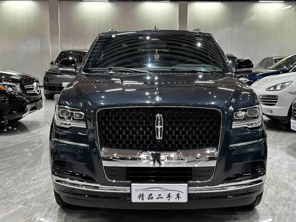 Lincoln Navigator 2023 — фото 2