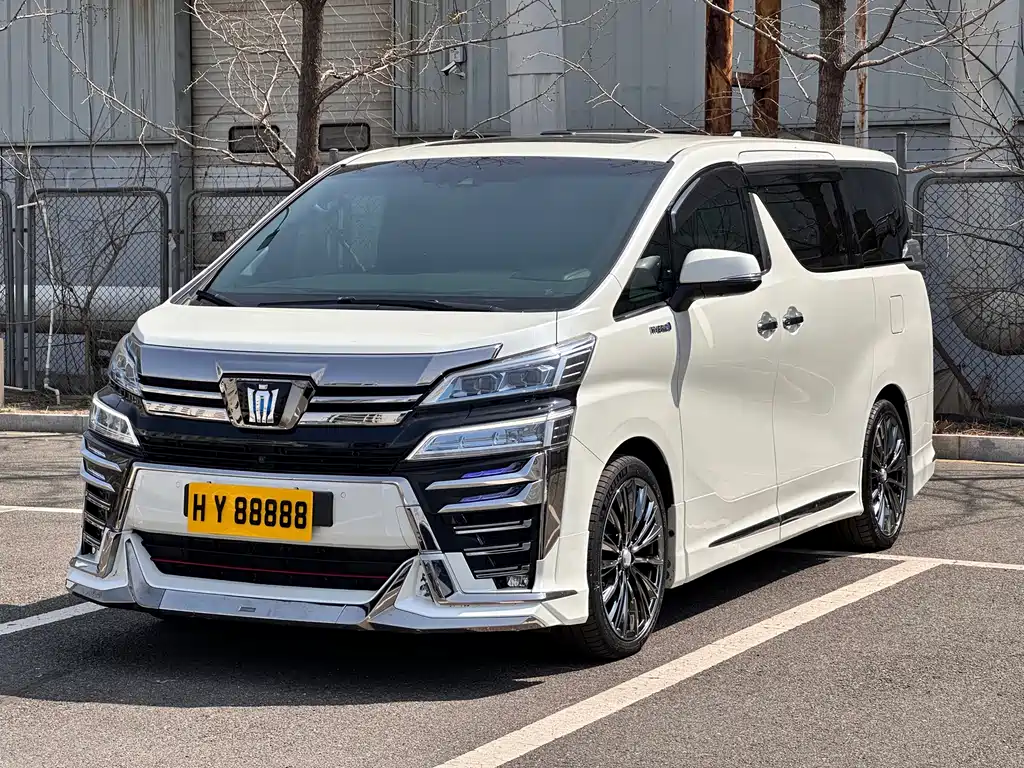 Toyota Vellfire 2021 — фото 1