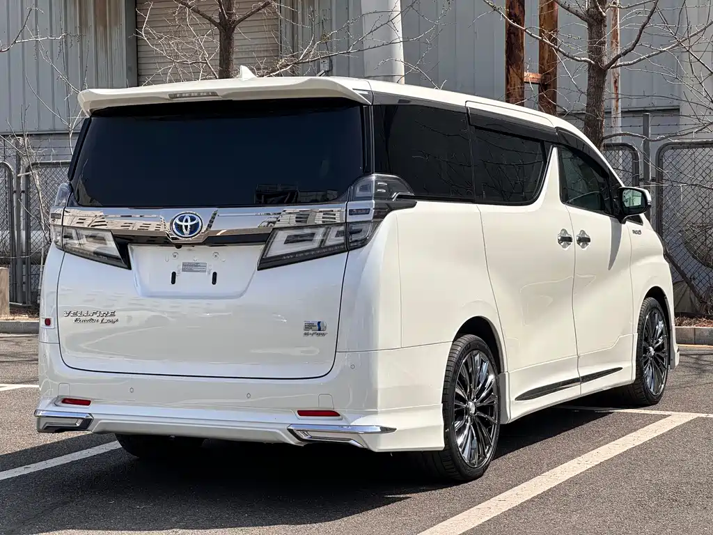 Toyota Vellfire 2021 — фото 5