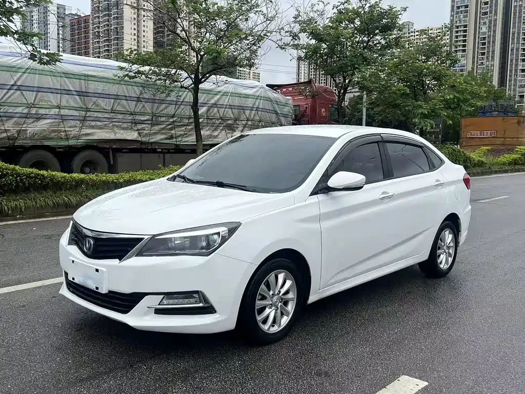 Changan V7 2017 — фото 1