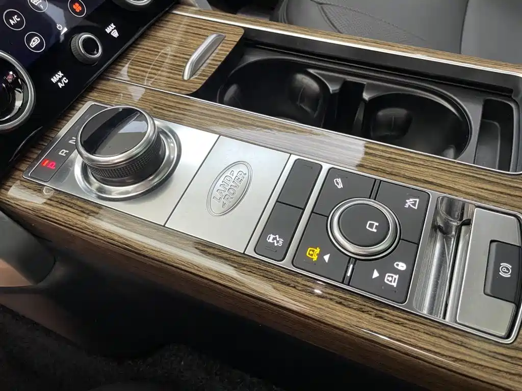 Land Rover Range Rover 2018 — фото 21