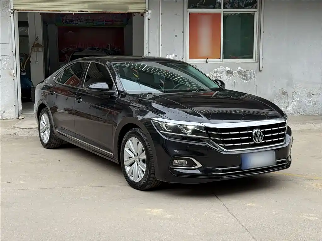 Volkswagen Passat 2020 — фото 24