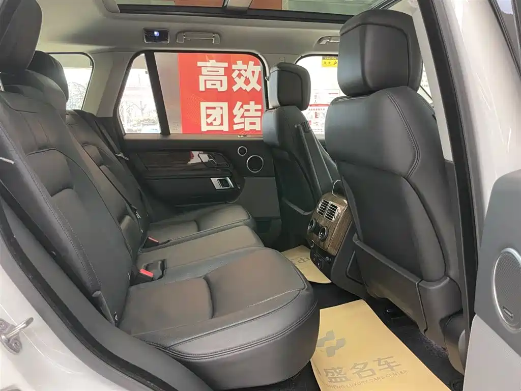 Land Rover Range Rover 2018 — фото 19