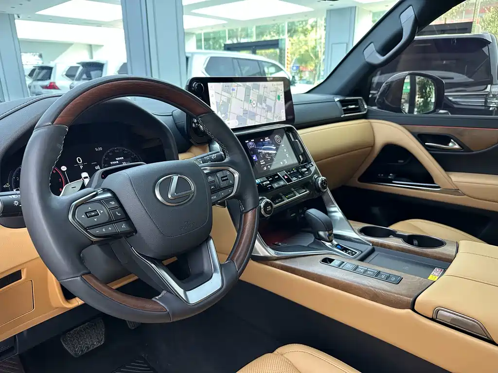 Lexus LX 2025 — фото 17