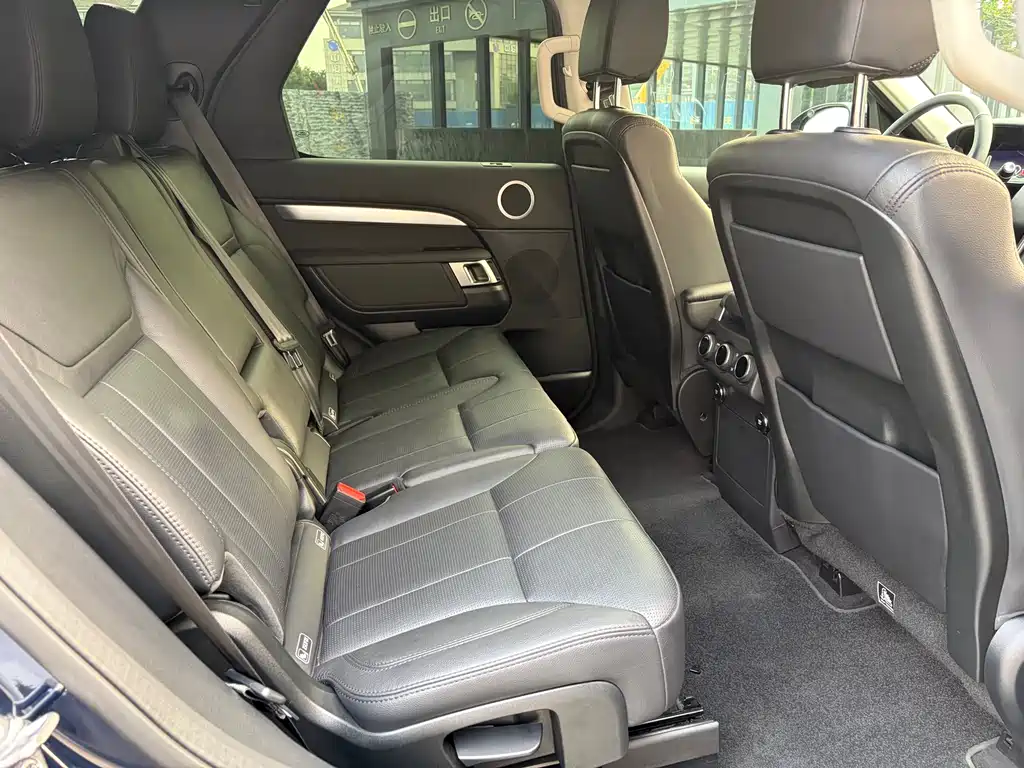 Land Rover Discovery 2021 — фото 11