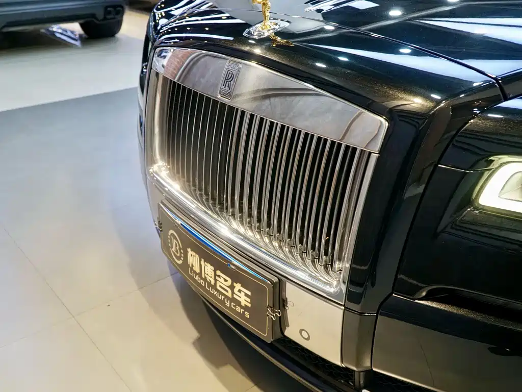 Rolls-Royce Ghost 2016 — фото 23