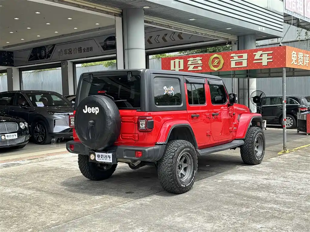 Jeep Wrangler 2021 — фото 12