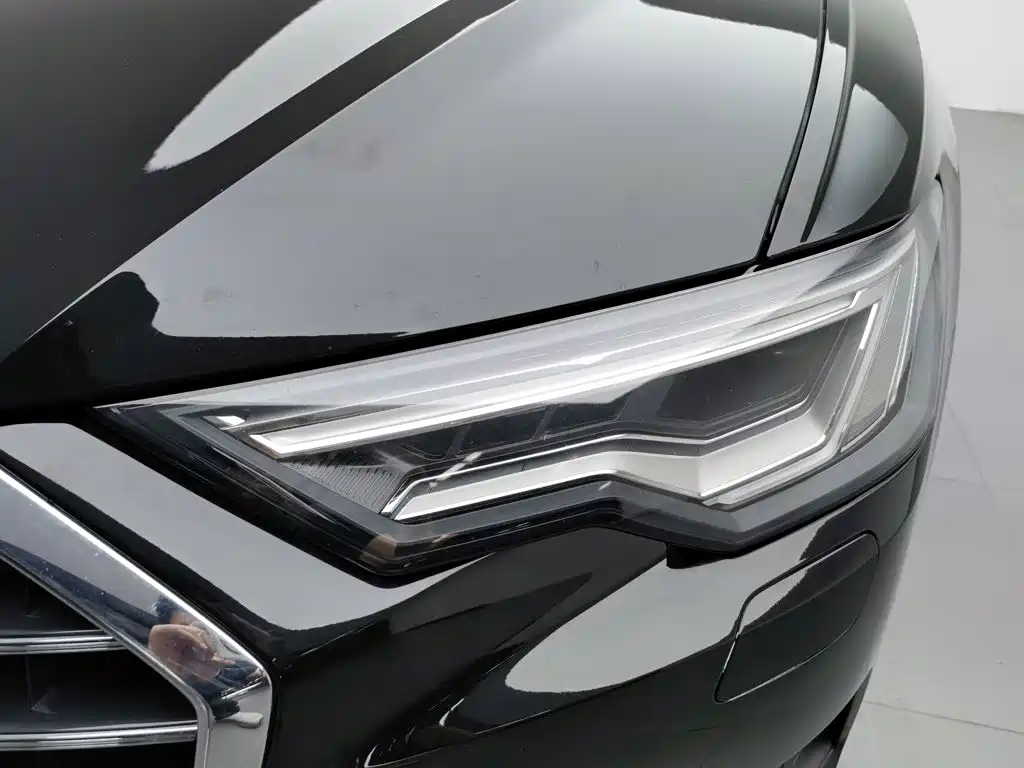 Audi A6L 2021