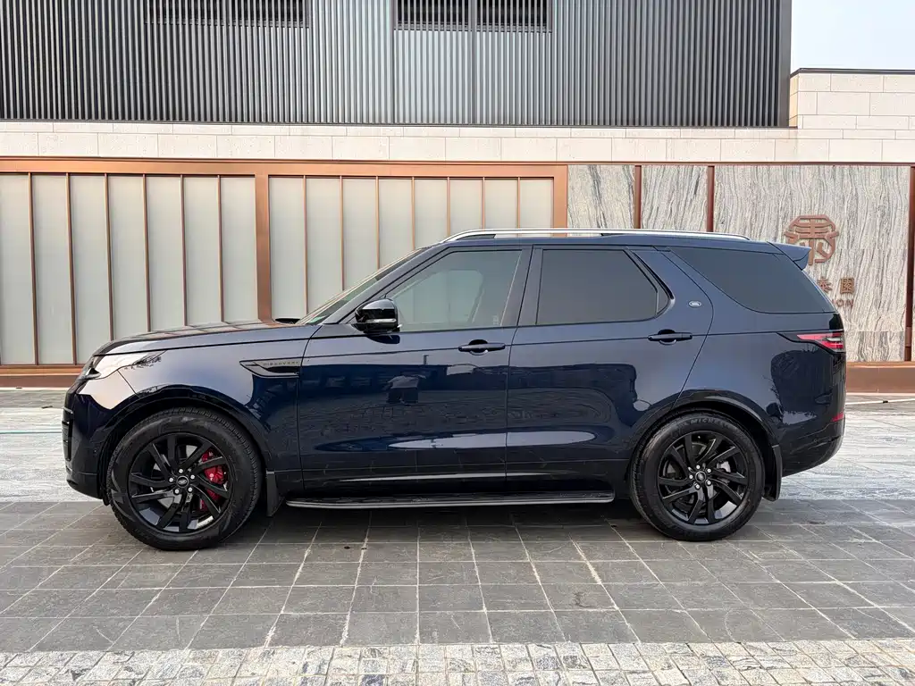 Land Rover Discovery 2021