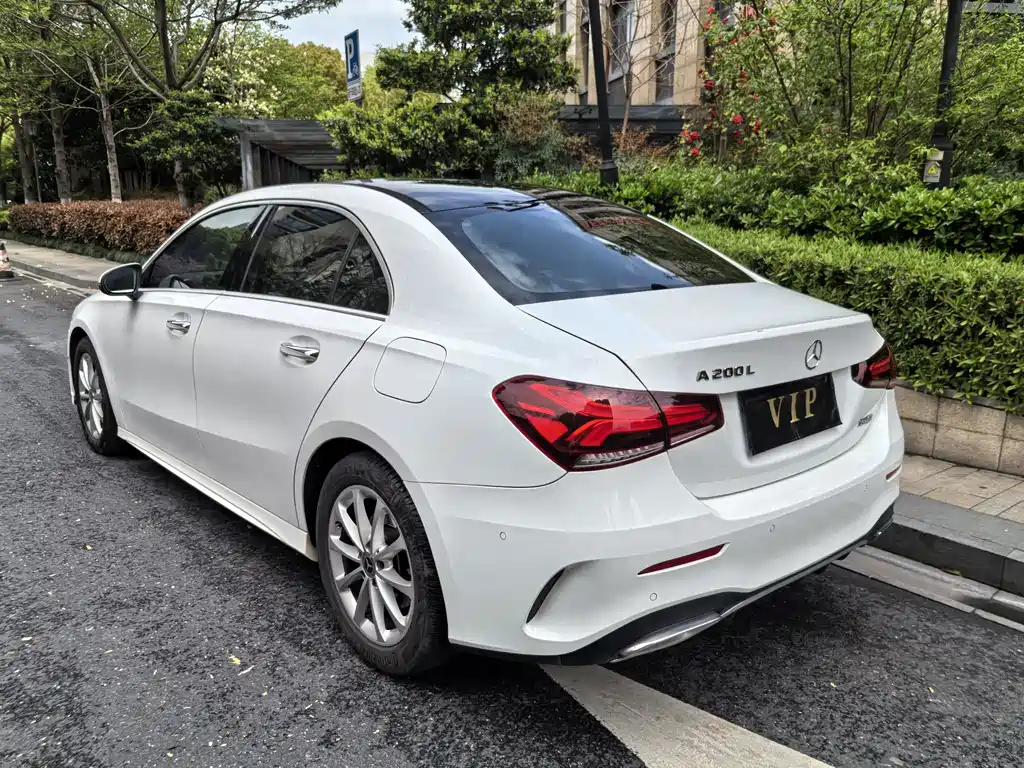 Mercedes-Benz A-Class 2021 — фото 4