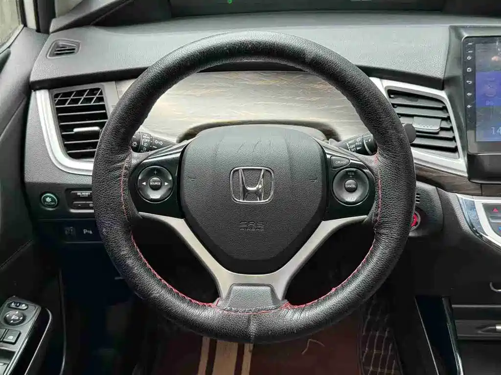 Honda Jade 2017 — фото 6