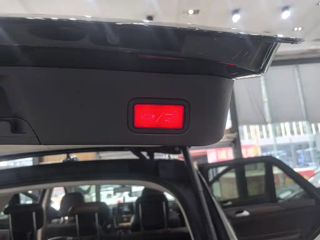 Mercedes-Benz GLE 2017 — фото 15