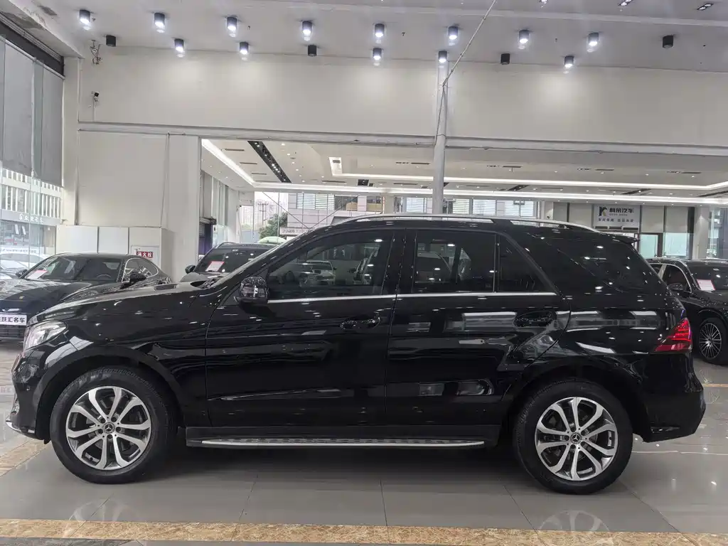 Mercedes-Benz GLE 2017