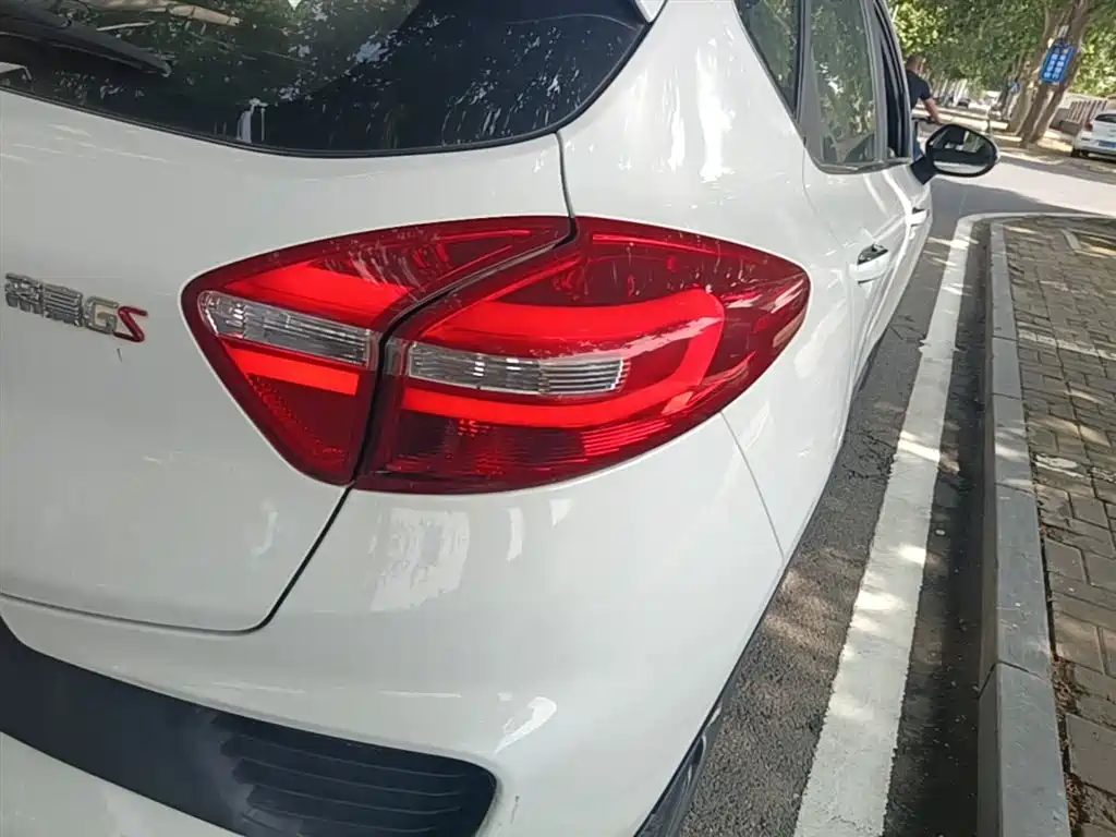 Geely Emgrand GS 2019 — фото 7