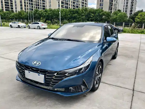 Hyundai Elantra 2021