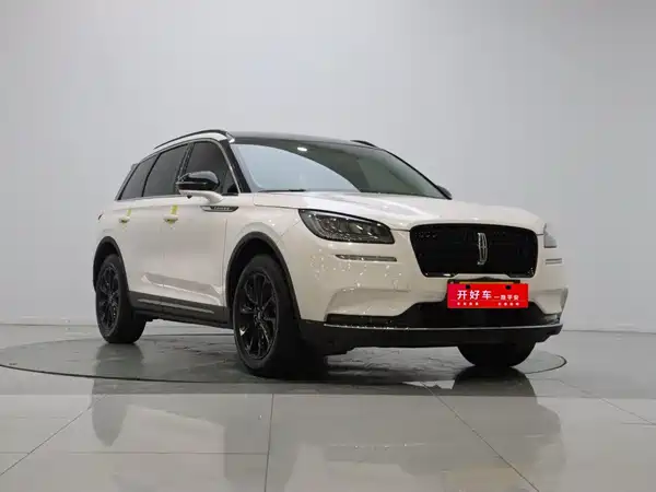 Lincoln Corsair 2021