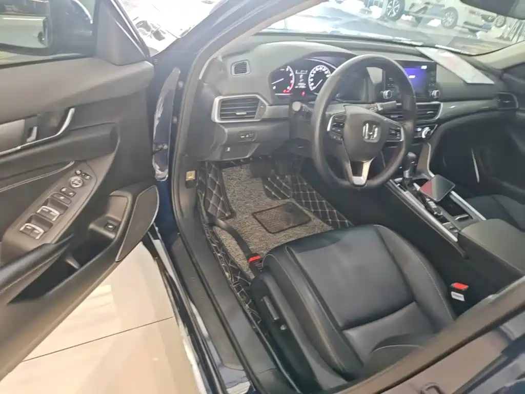 Honda Inspire 2020 — фото 16