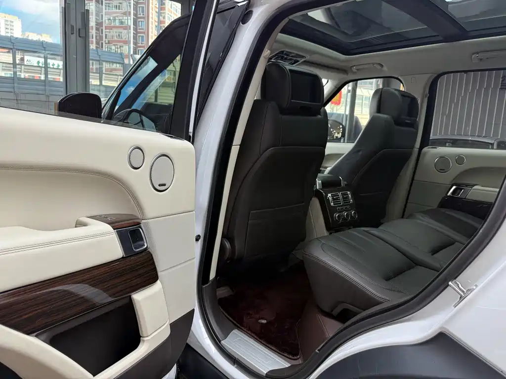 Land Rover Range Rover 2015 — фото 13