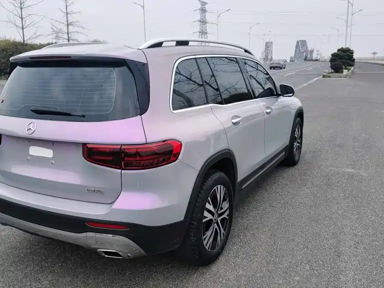 Mercedes-Benz GLB 2024