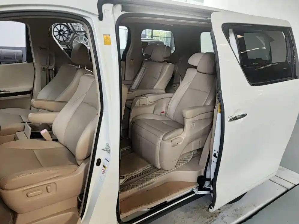 Toyota Alphard 2015 — фото 5