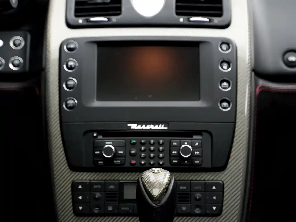 Maserati Quattroporte 2010 — фото 15