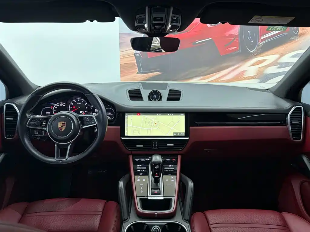 Porsche Cayenne 2019 — фото 11