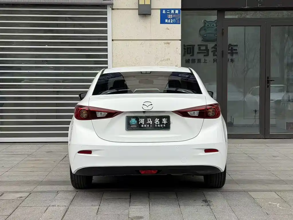 Mazda 3 Axela 2015 — фото 12