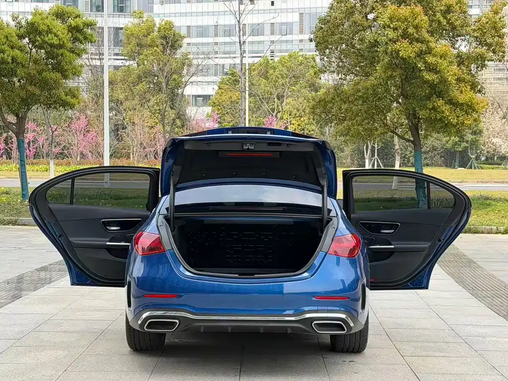 Mercedes-Benz C-Class 2022 — фото 14