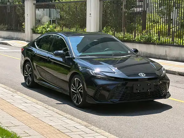 Toyota Camry 2025