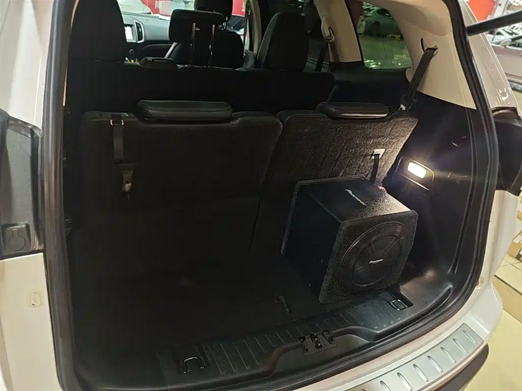 Ford Edge 2018 — фото 19