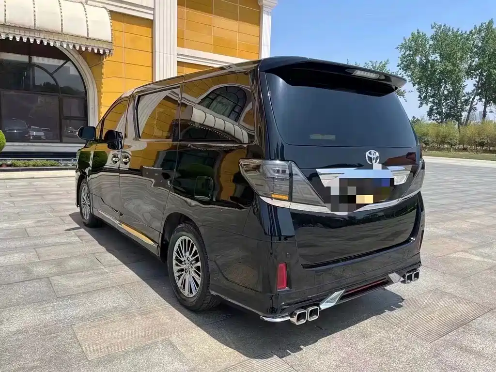 Toyota Alphard 2010 — фото 7