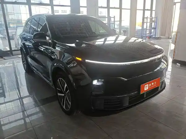 Li Auto L8 2024