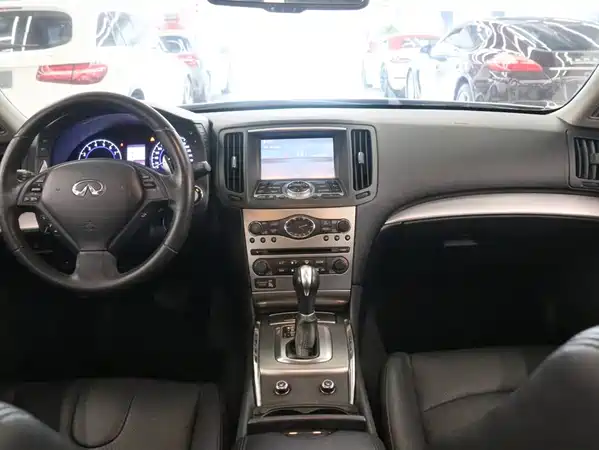 Infiniti G Series 2011