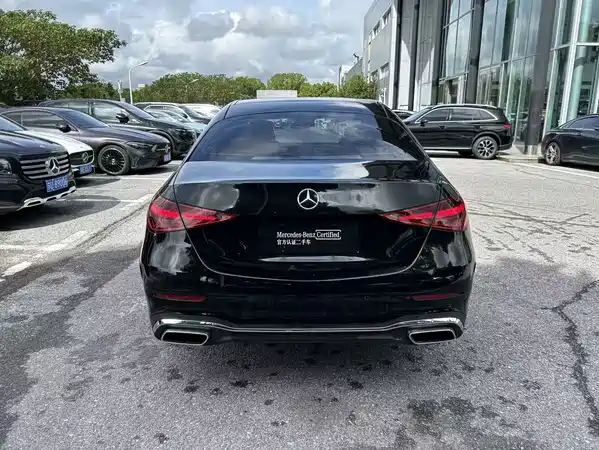 Mercedes-Benz C-Class 2024