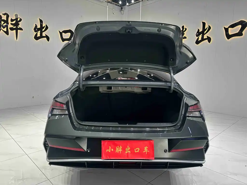 Hyundai Elantra 2024 — фото 17