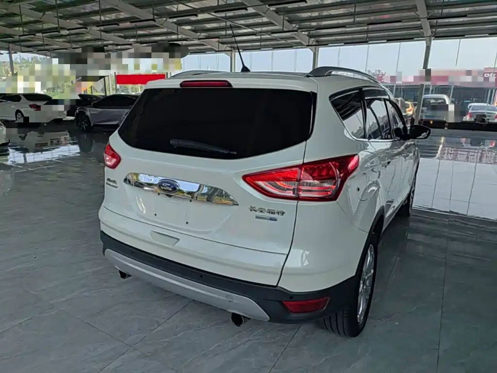 Ford Kuga 2015 — фото 7