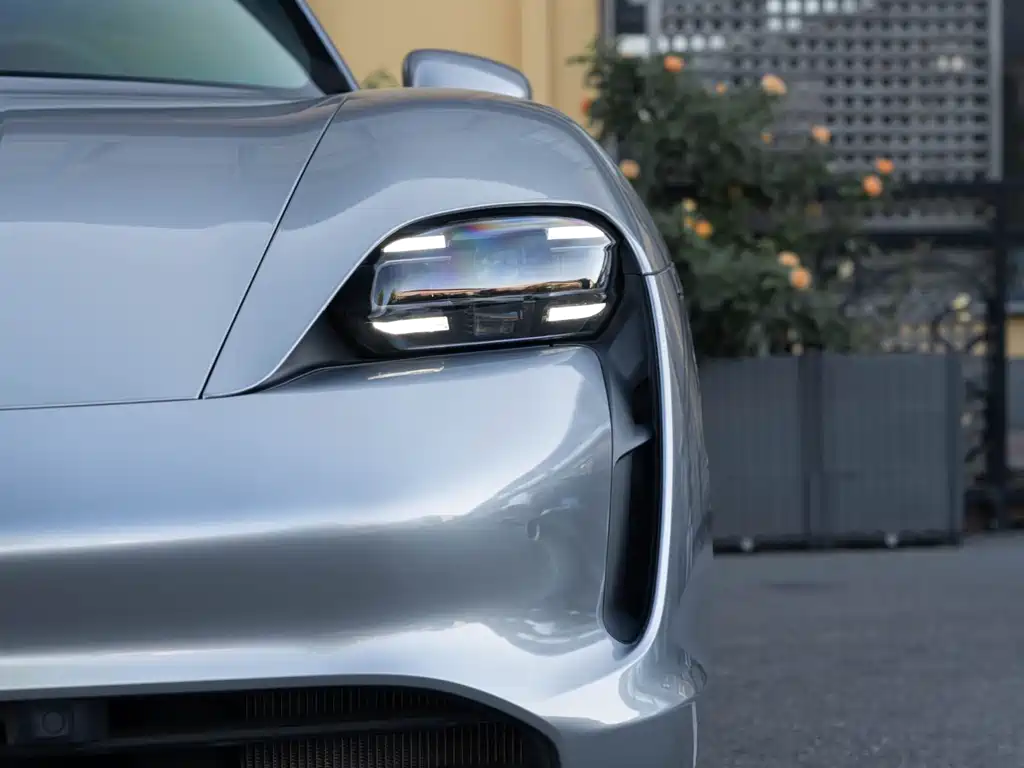 Porsche Taycan 2024